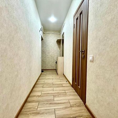Apartpoltava Витончені Апартаменти Біля Лялькового Театру, Звітна Документація Для Відрядження, Банківський Чек 외부 사진